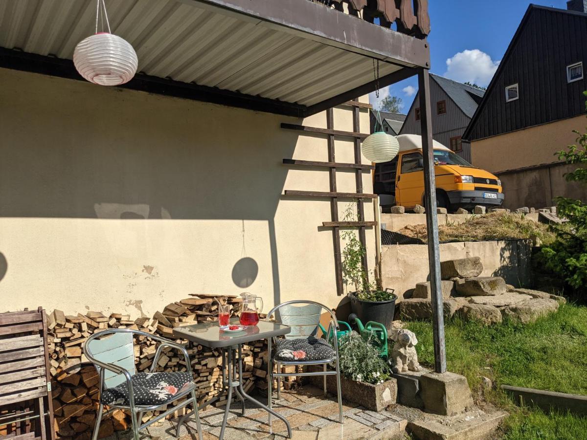 Urlaubstraum Mit Pool, Terrasse & Fluss Im Garten - Ut Apartment Зебниц Екстериор снимка
